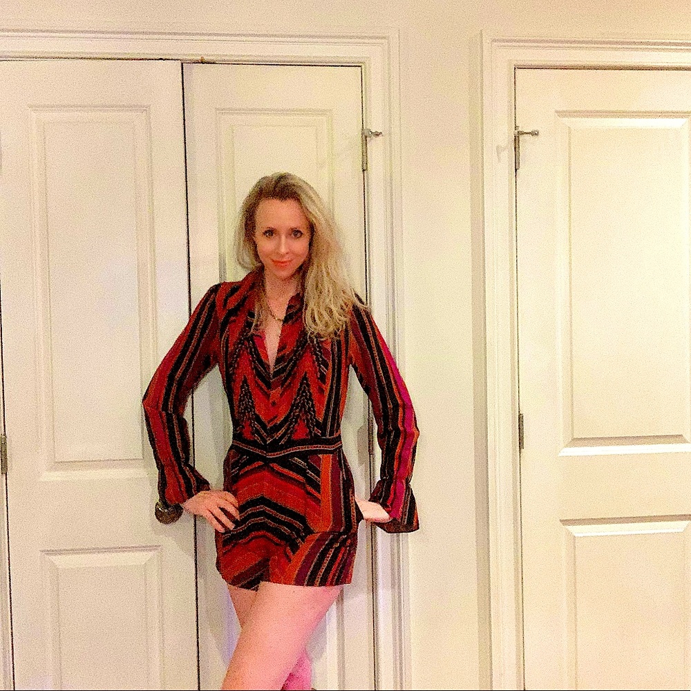 FAB-U-LOUS! Diane Von Furstenberg silk blend romper🎉🎉 - Picture 1 of 12